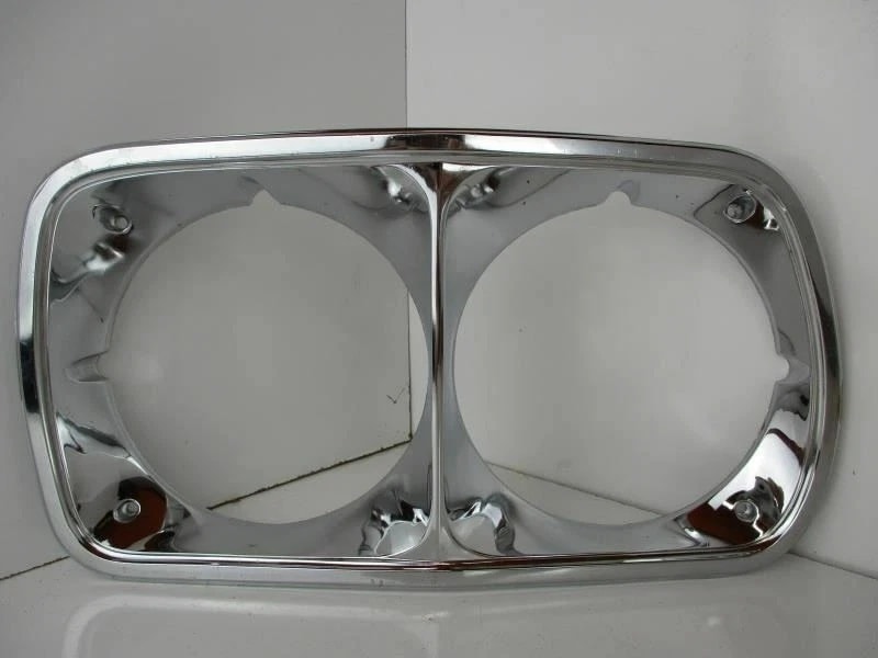 1973-1976 TORINO-RANCHERO HEADLAMP BEZEL LEFT DRIVER 1945037