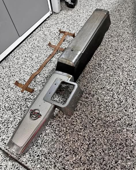 1963 chevrolet impala ss center console