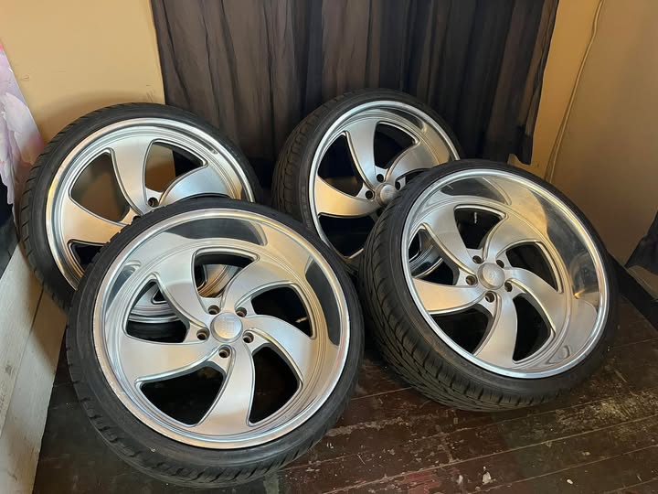 Wheels & Tires